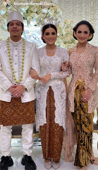 Kecantikan Paripurna Krisdayanti di Hari Pernikahan Aurel-Atta Bikin Warganet Susah Kedip