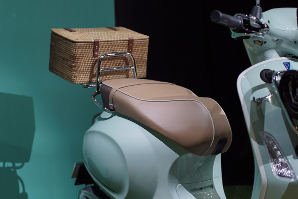 Ini Perbedaan Vespa Picnic dengan Vespa Primavera Standar