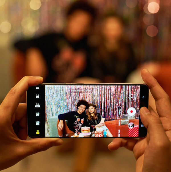 Baterai Pintar dan Mode Malam, Alasan Galaxy S21 Ultra 5G Cocok untuk Film Pendek