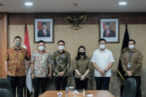 Wamenparekraf Angela Tanoesoedibjo Bersama Bupati Minut Bahas Destinasi Super Prioritas Likupang