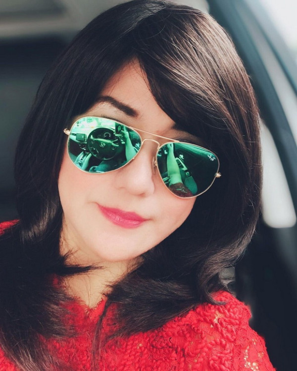 Kerap Tampil Pakai Wig, Paras Cantik Yuyun Sukawati Tak Pernah Luntur