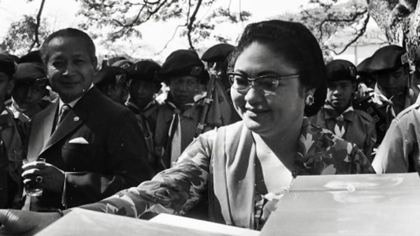 Kisah Taman Mini; Digagas Ibu Tien, Diperjuangkan Ali Sadikin, Kini Diambil Alih Jokowi