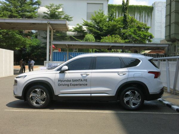 Mengenal Fitur dan Teknologi Unik Hyundai Santa Fe yang Tak Dimiliki SUV Lain