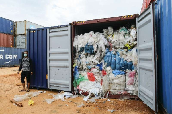 5 Hal Penting soal Plastik yang akan Kamu Temui kalau Nonton 