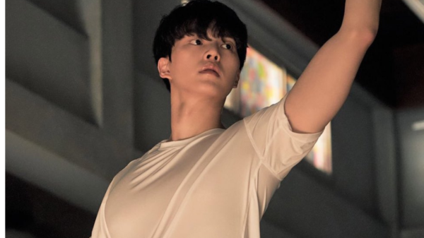 Visual Keren Song Kang, dari Gaya Anak SMA hingga Jadi Ballerino