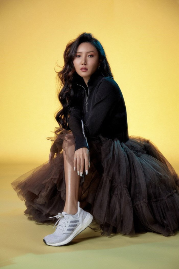 5 Idola K-Pop Perempuan yang Paling Banyak Meng-Endorse Produk