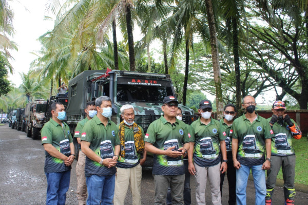 Unimog Owner Indonesia Nikmati Keindahan Tanjung Lesung