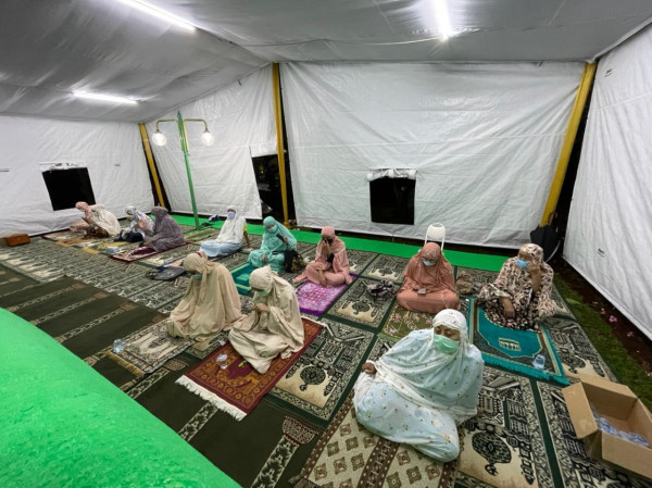 Melongok Tenda Arafah di Kompleks Taman Villa Meruya