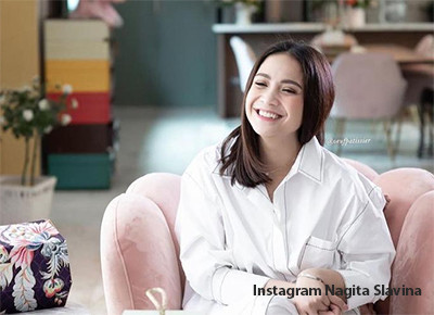 5 Artis Ini Memiliki Wajah Mirip, Nomor 3 Bak Pinang Dibelah Dua