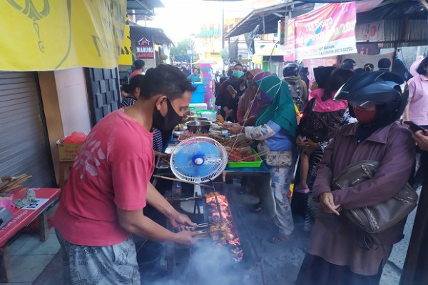 Sate Susu Sapi, Takjil Khas Kampung Jawa di Denpasar yang Hanya Ada Saat Ramadhan