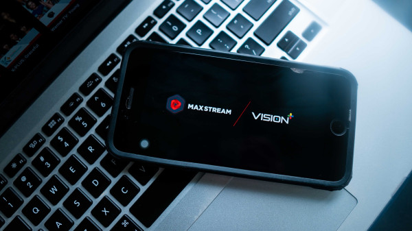 Sinetron Ikatan Cinta Kini Bisa Ditonton di Aplikasi MAXstream Telkomsel