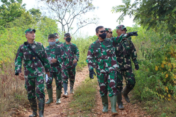 Dankodiklatad Tinjau Lokasi Latma Pertempuran Kota dengan Tentara Amerika Serikat