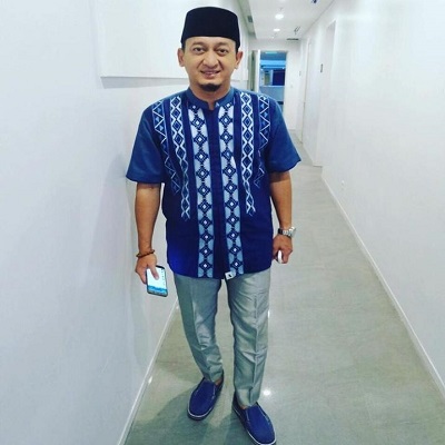 5 Gaya Fashion Ustadz Zacky Mirza, Bisa Jadi Inspirasi