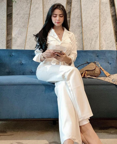 Intip Sisi Glamor Tisya Erni, dari Busana hingga Tas Seharga Puluhan Juta