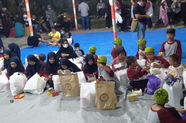 Rayakan Ultah Ketujuh, Forwan Gelar Buka Bersama Anak Yatim