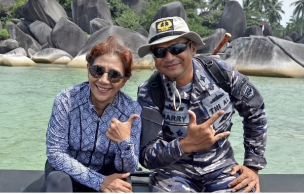 Duka Mendalam, Susi Pudjiastuti Posting Foto Bareng Dansatsel di KRI Nanggala 402