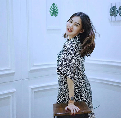 Intip Gaya Kece Nella Kharisma yang Sedang Hamil Anak Pertama