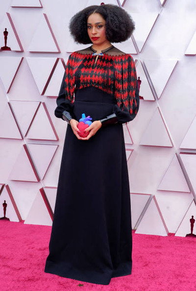 Carey Mulligan hingga Halle Berry, Inilah Bintang yang Paling Mencuri Atensi di Red Carpet Oscar 2021