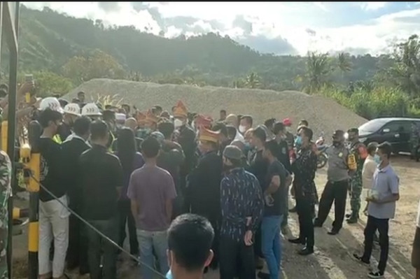 Mau Tinjau Lokasi Tambang Rombongan Wakil Ketua Komisi II DPR RI Junimart Girsang Dihalau Sekuriti