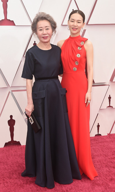 Simple Style ala Youn Yuh-jung, Aktris Korea Pertama Peraih Piala Oscar