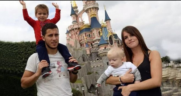Demi Anak, Pesepakbola Eden Hazard Pilih Mobil Listrik