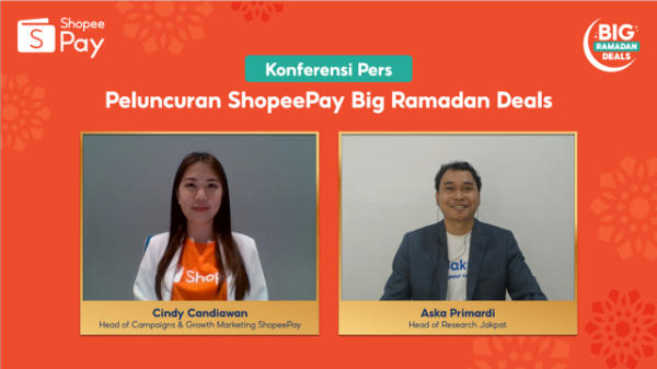 Survei: Pandemi, Mayoritas Masyarakat Ingin THR Ditransfer Lewat Uang Digital