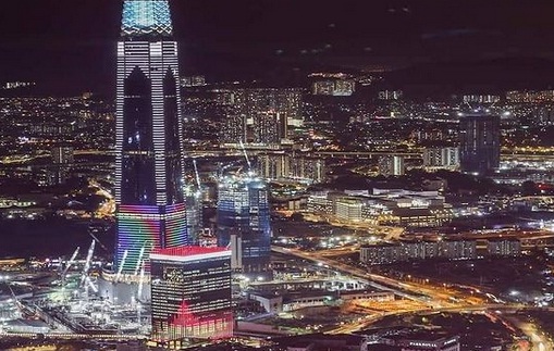 Duka untuk KRI Nanggala 402, Gedung-gedung di Malaysia Nyalakan Merah Putih