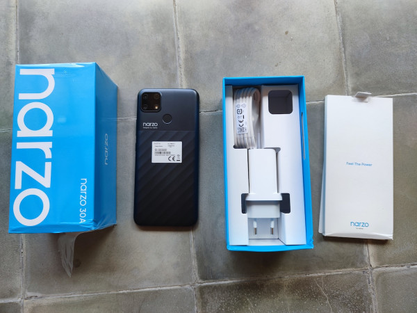 Unboxing realme narzo 30A, Ponsel Gaming Rp1,8 Juta dengan Baterai 6.000 mAh