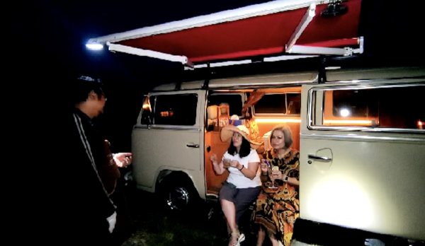 Tren Ngabuburit di Alam dengan Campervan Selama Ramadhan