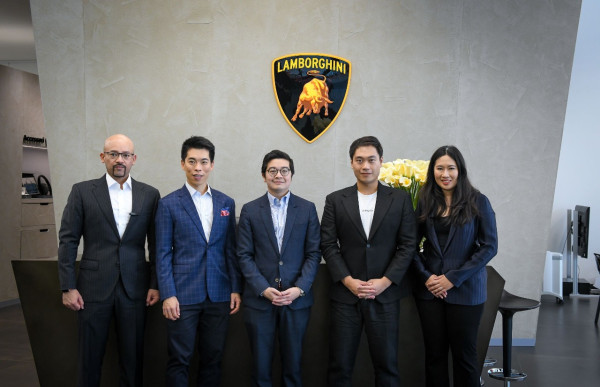 Kejutan, Orang Thailand Beli Lamborghini dengan Bitcoin