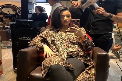 Tips Padu Padan Busana Animal Print ala Tsania Marwa