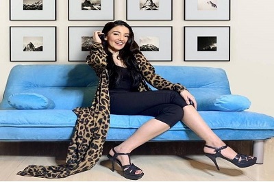 Tips Padu Padan Busana Animal Print ala Tsania Marwa