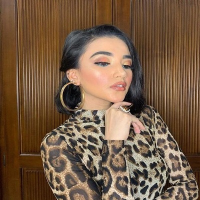 Tips Padu Padan Busana Animal Print ala Tsania Marwa