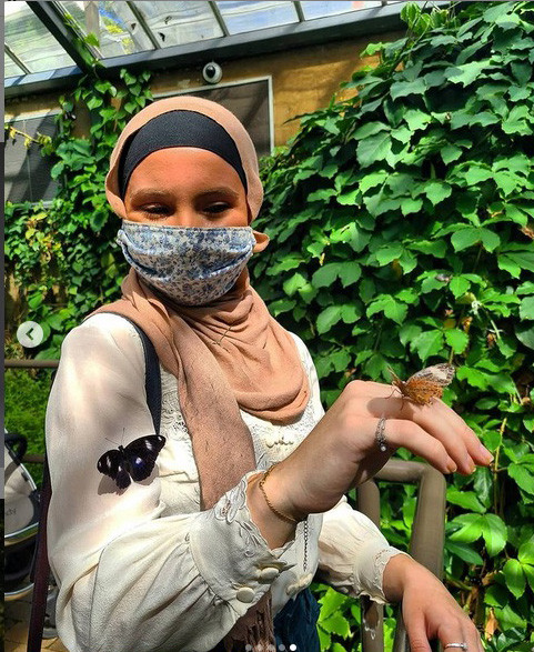 Stephanie Kurlow, Atlet Hijab Berkunjung ke Negeri Dongeng Kupu-Kupu