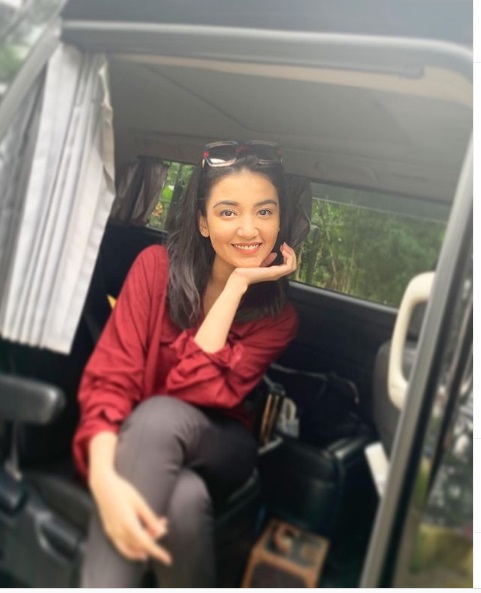 Terus Berjuang Bertemu Buah Hatinya, Ini 4 Gaya Busana Tsania Marwa