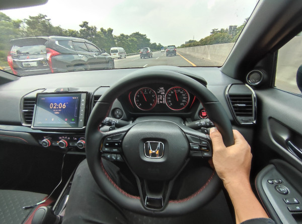 Menjawab Komplain Warganet Terhadap Honda City Hatchback RS