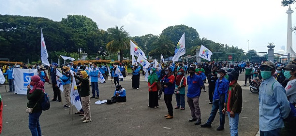 Aksi May Day, Buruh dan Mahasiswa Mulai Padati Kawasan Monas dan Patung Kuda