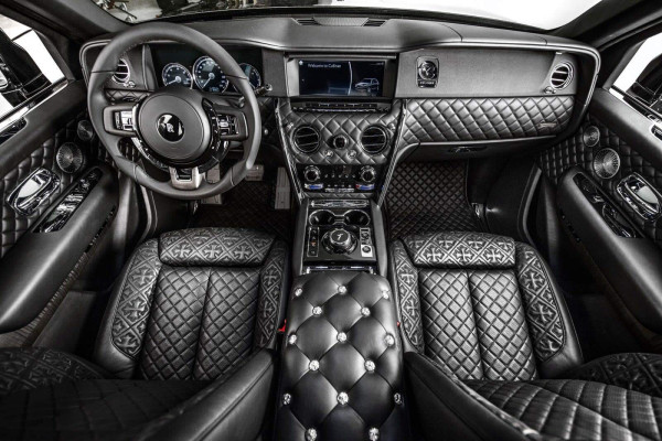Drake dan Chrome Hearts Buat Satu-satunya Rolls-Royce Paling Gothik di Dunia