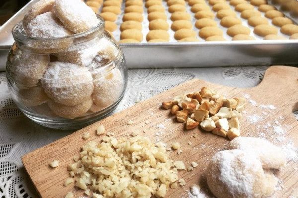 Aneka Resep Putri Salju, Kue yang Wajib Ada di Hari Lebaran