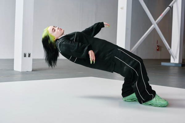Billie Eilish Tampil sangat Berbeda dalam Majalah Vogue, Siap Terima Hujatan