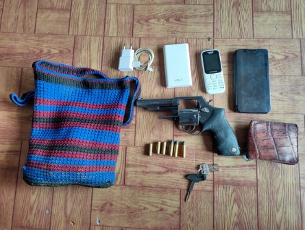 Pertahankan Pistol yang Mau Dirampas Anggota Polisi di Papua Terkapar Diserang 2 Pemuda