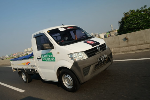 Pengalaman Nyetir DFSK Super Cab Bawa Semen 1 Ton, tapi Harus Irit