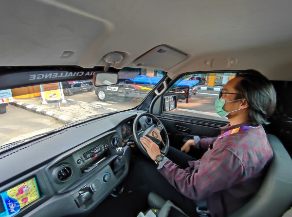 Pengalaman Nyetir DFSK Super Cab Bawa Semen 1 Ton, tapi Harus Irit