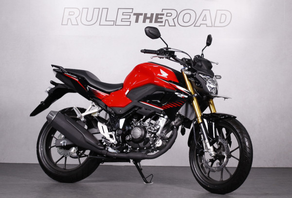 5 Fitur Baru CB150R Streetfire 2021, Motor Naked Bergaya Big Bike!
