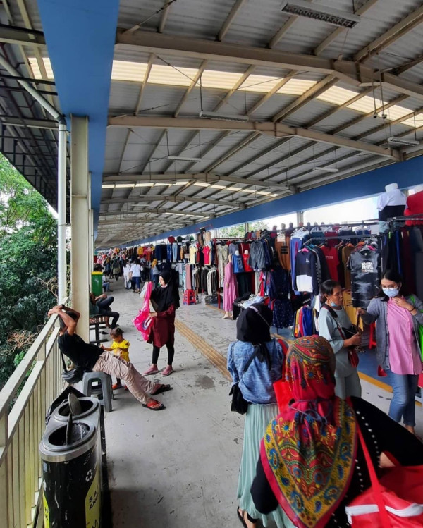 Pasar Tanah Abang Kini Lengang dan Sepi Pembeli, Belanja Lebaran Sudah Kelar?