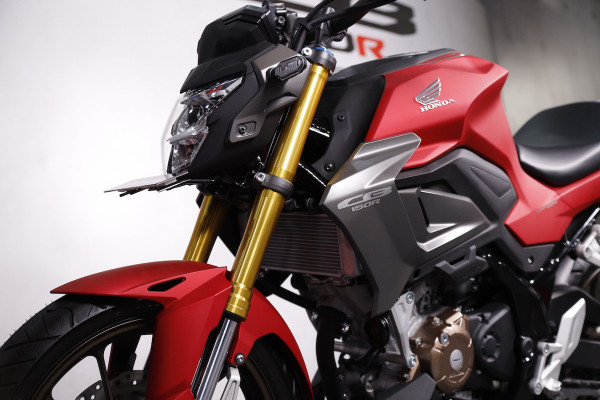 5 Fitur Baru CB150R Streetfire 2021, Motor Naked Bergaya Big Bike!