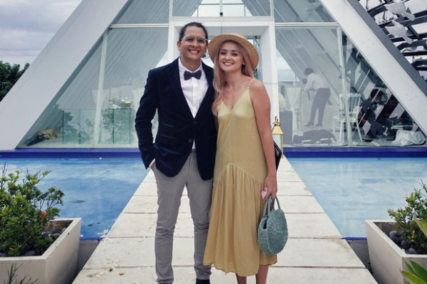 Jauh dari Isu Miring, Ini Momen-Momen Romantis Joanna Alexandra dan Raditya Oloan