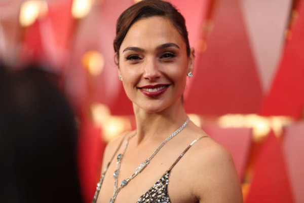 10 Artis Hollywood yang Pernah Bertugas untuk Militer, Termasuk Gal Gadot