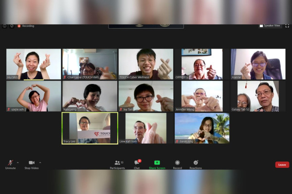 2 Aplikasi Silaturahmi Virtual untuk Orang Tua Gaptek