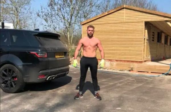 Intip Koleksi Mobil Mewah Petinju Inggris Billy Joe Saunders